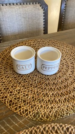 Little Containers for salt and pepper/contenedores chicos para Sal y pimienta