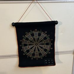 Excalibur magnetic Felt Dart Board 18" X 14" Roll Up ~Pre-owned