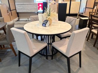 New 5pc  Dining Room Set