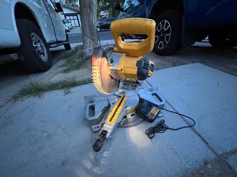 Dewalt miter saw