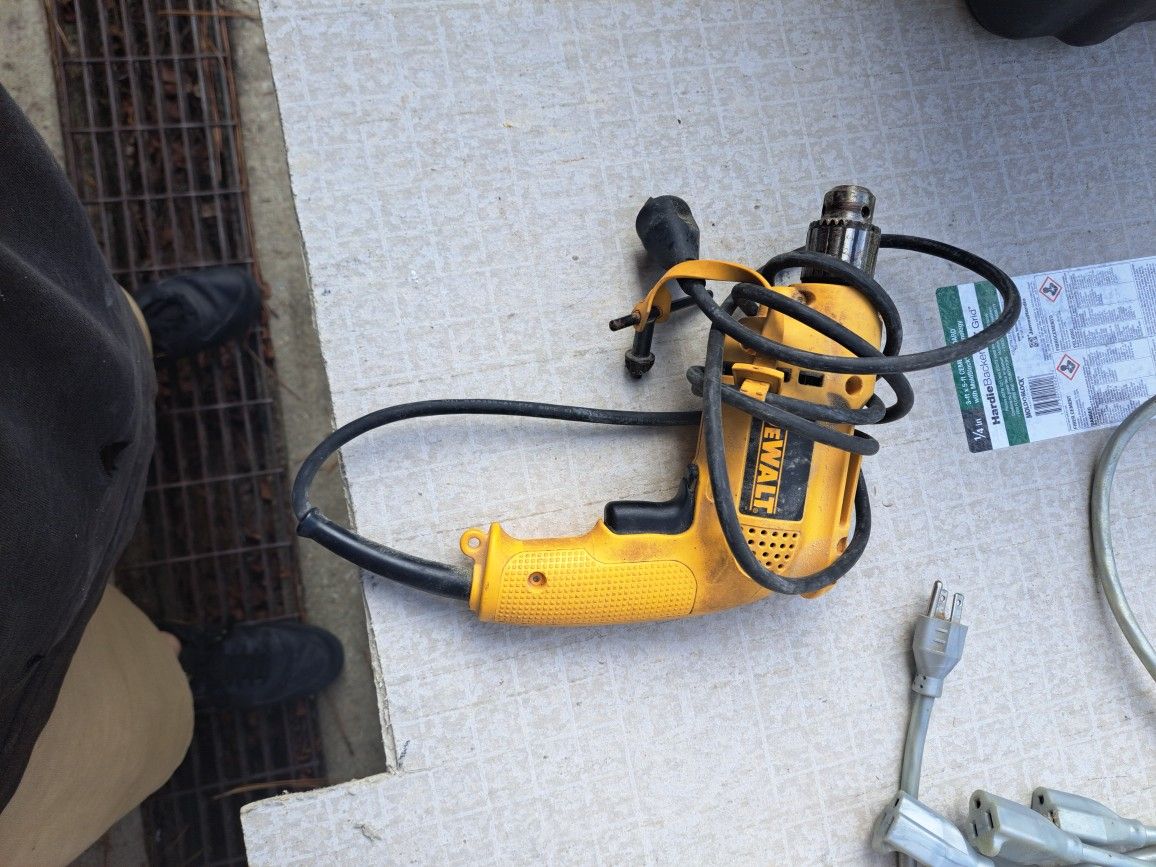DeWalt 3/8" VSR Drill
