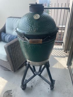 Big Green Egg - Medium - with stand and convEGGtor