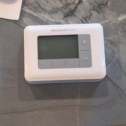 Thermostat for AC and Heater 