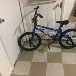 GT Mach One Expert BMX Race Bike – Like New!
