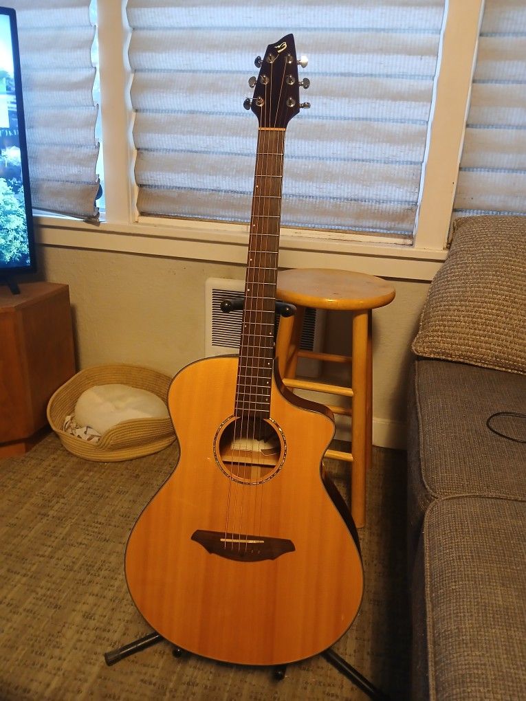 Breedlove Solid Spruce Solo c35/SMe Guitar 