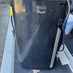 Air Conditioner, Portable, Window (DeLonghi Pinguino)