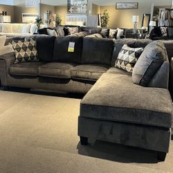 Grey 2PC Sectional