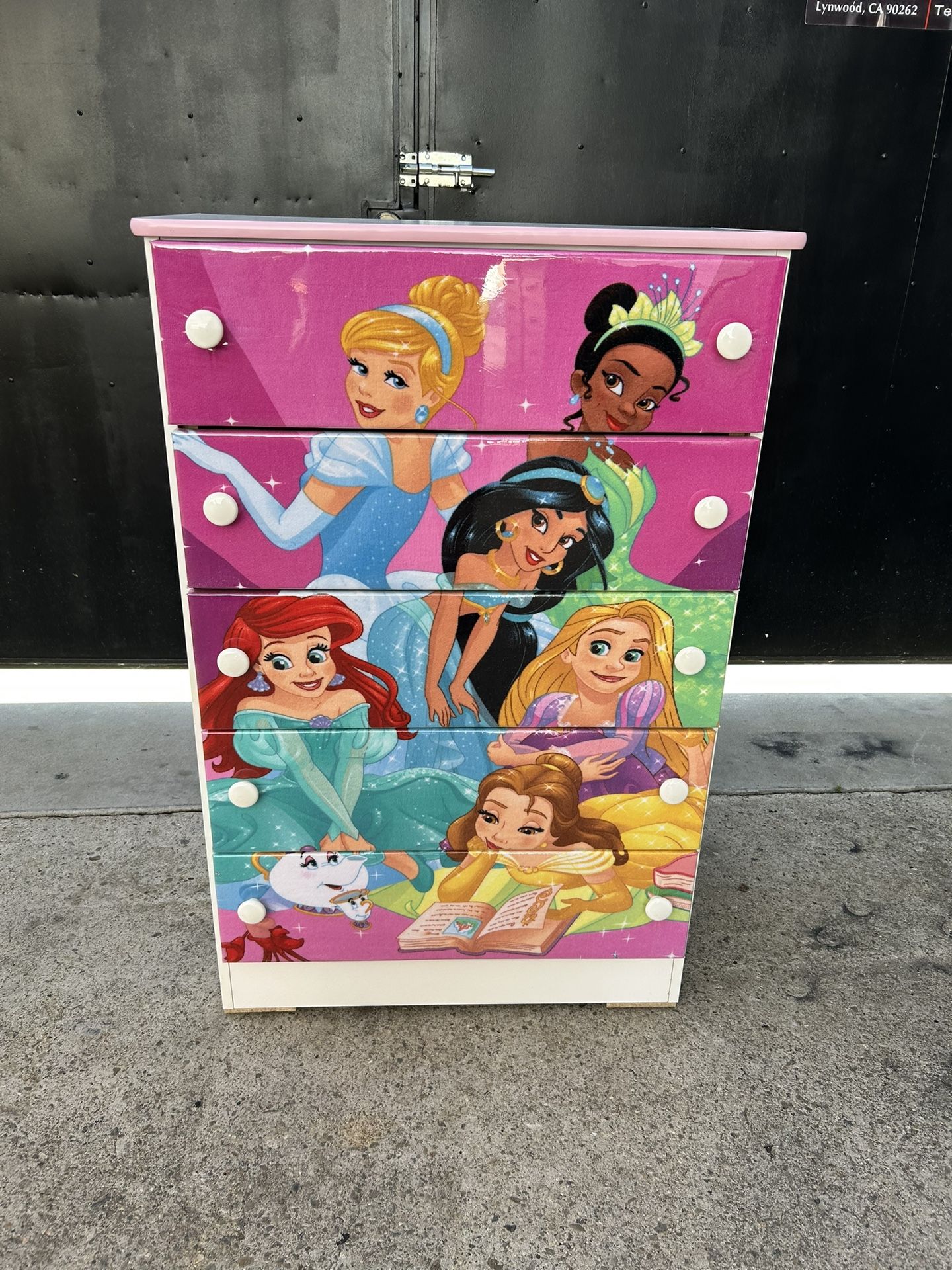 Princesses Dresser Available In Different Cartoon Characters