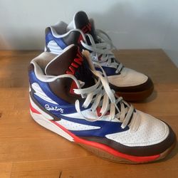Knicks colored Patrick Ewing’s