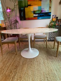 Tulip table