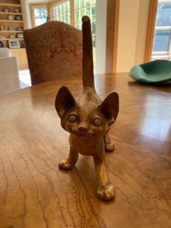 Freeman McFarlin Pottery 10’ Gold Leaf Over Ceramic Cat