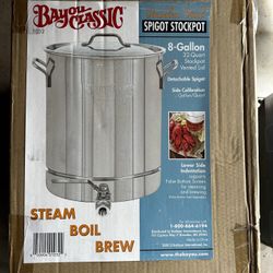 Bayou Classic crock Pot With Spigot