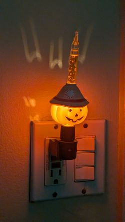 Vintage Halloween Bubbling Night Light Jack O Lantern Pumpkin Scarecrow Plug In