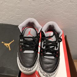 Jordan’s And Nike Woman’s Tennis Shoes 