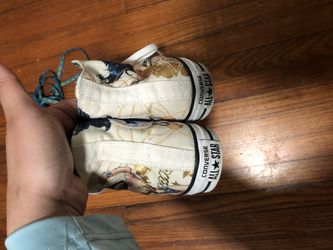 WonderWoman Converse All-Stars Shoes