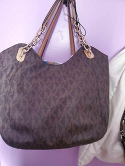 MK PURSE $100