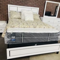 Queen 4pc Bedroom Set New FINANCING