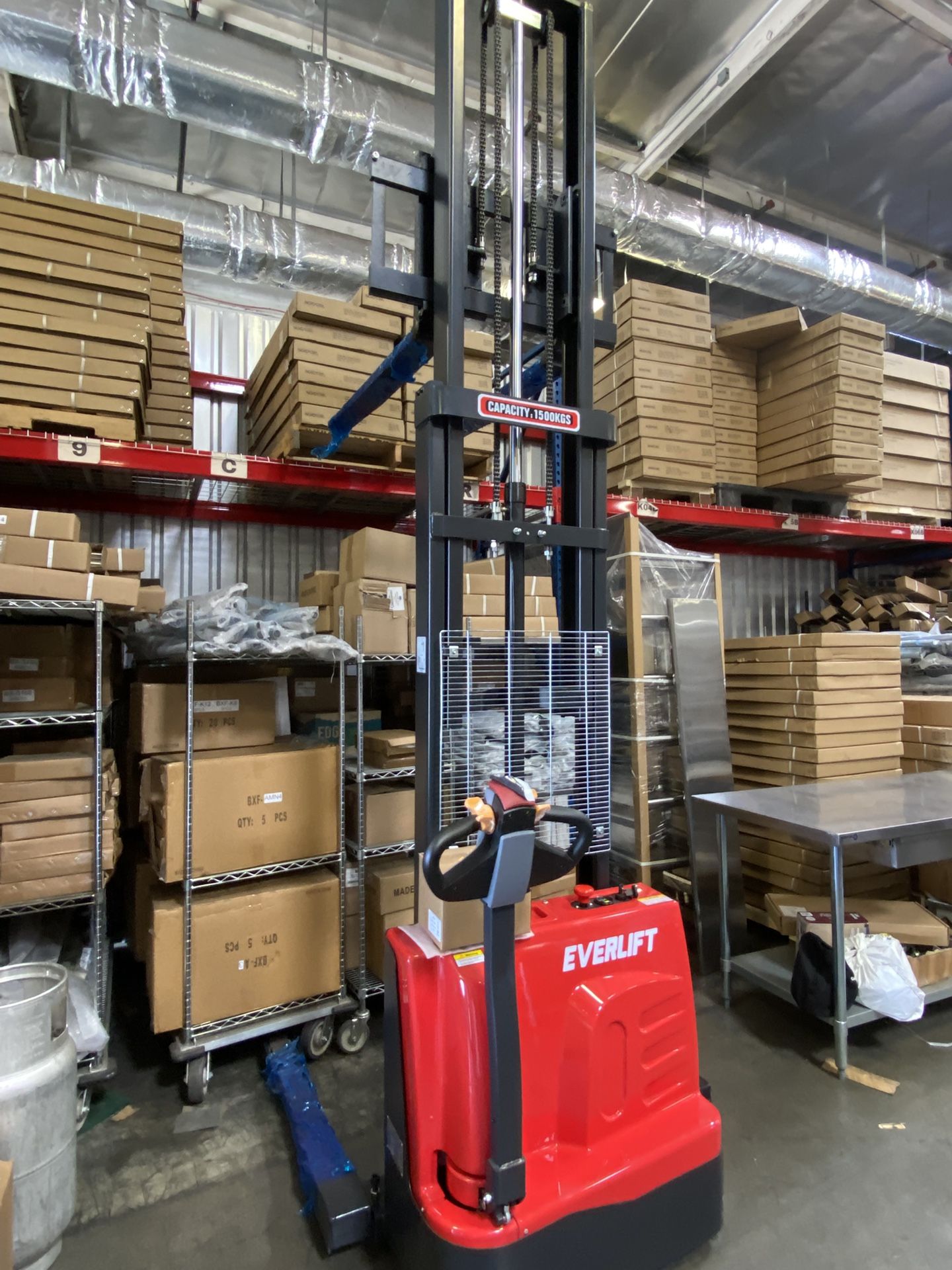 Wow Brand New Full Electric Pallet Stacker 11 Feet Lifting Capacity