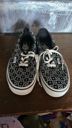 Vans, size women 6.5 - men 5