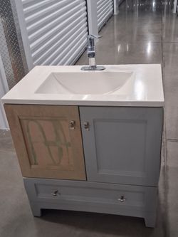 Single Sink Bath VanityUsed But In Good Condition