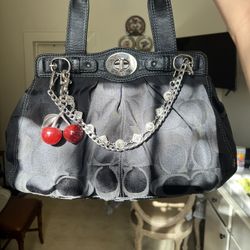blackvintage coach bag 