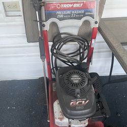 Honda Pressure Wash 2600 Max PSI WORKS GREAT!