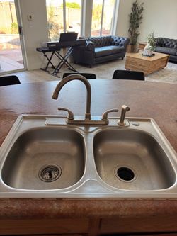 Double sink stainless steel with faucet