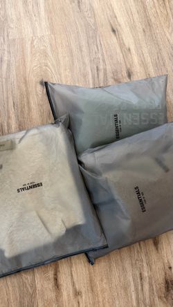 essentials Xsmall and small