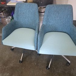 2 SWIVEL OFFICE CHAIRS