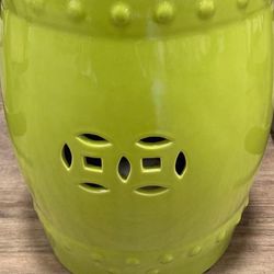$75 CHARTREUSE Yellow Green Asian Chinoiserie Garden Stool Table Chair. For Inside Or Outside. Always Kept Indoors.  Like New. 