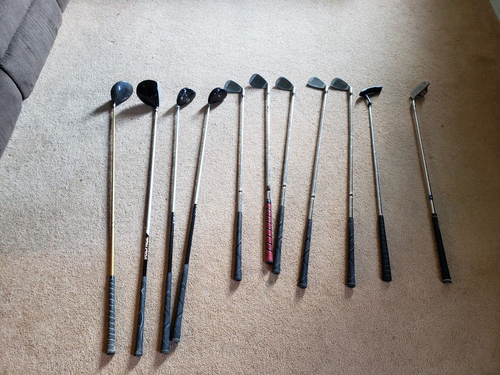 Left handed golf clubs. Willing to separate.