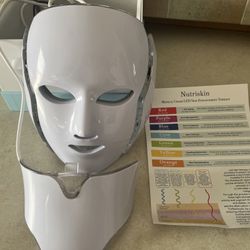 Red Light Therapy Face & Neck Mask