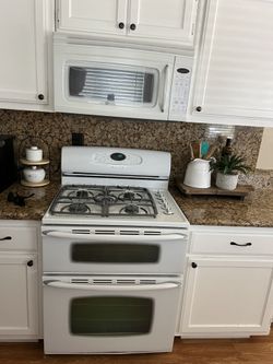 Kitchen Appliances Dishwasher Oven Range And Microwave