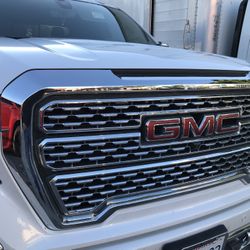 GENUINE GRILLE GMC SIERRA DENALI 2019/2021