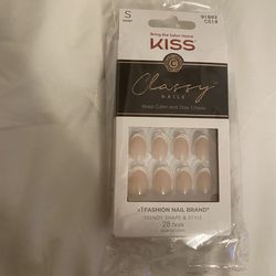 Kiss press on nails