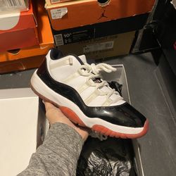 Jordan Concord Bred 11 Lows size 10 USED 