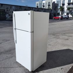 Ge Top Freezer Refrigerator 