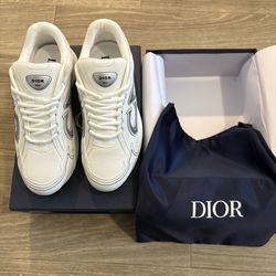 Dior B30 Countdown Sneaker Size EU43, Comes With Original Box And Bag
