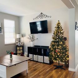 Farmhouse Style Coffee Table 