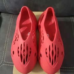 Yeezy Foam Runner 