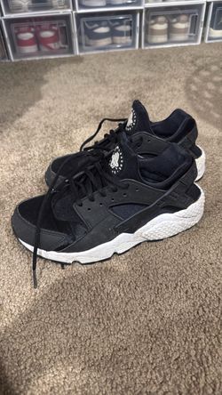 Nike huaraches women size 7.5