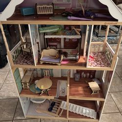 Girls dollhouse