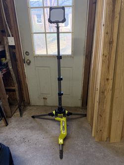 RYOBI ONE+ 18V Cordless Hybrid LED Tripod Stand Light