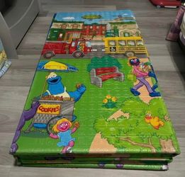 Sesame Street Reversible Folding Thick Foam Play Mat / Activity Mat