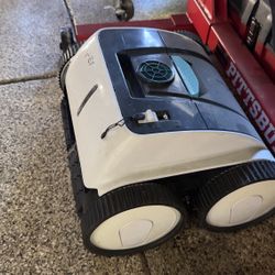 Aiper Seagull Pool Cleaner $100