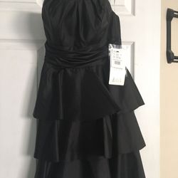 Strapless black taffeta David’s bridal dress