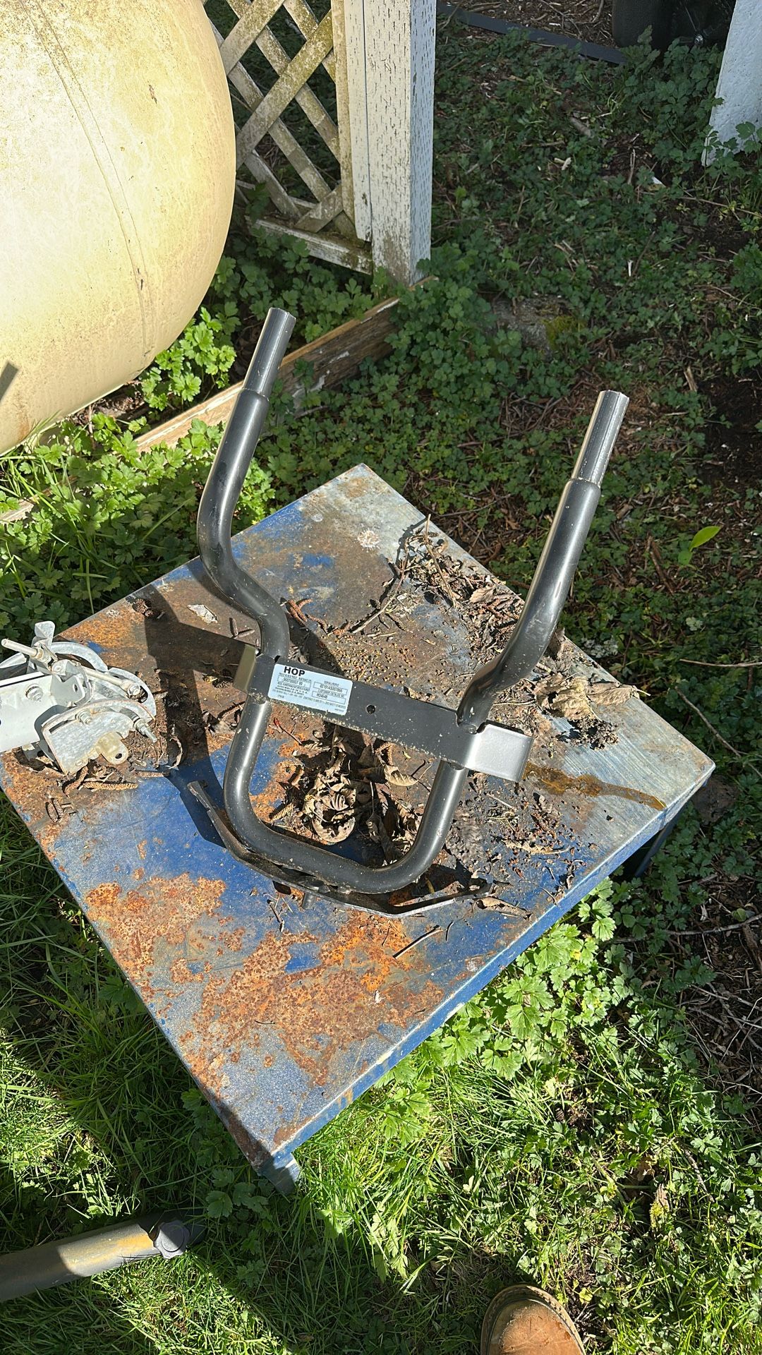 Husqvarna Mower Bagger Bracket Free