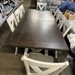 Newport 9-piece Dining Table Set