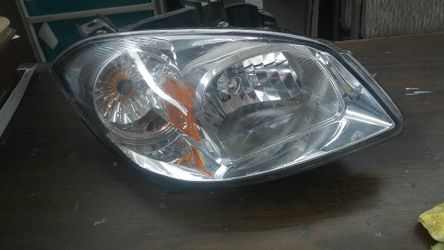 2010 Chevrolet cabailer headlight assembly
