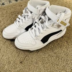 Youth Puma Shoes 